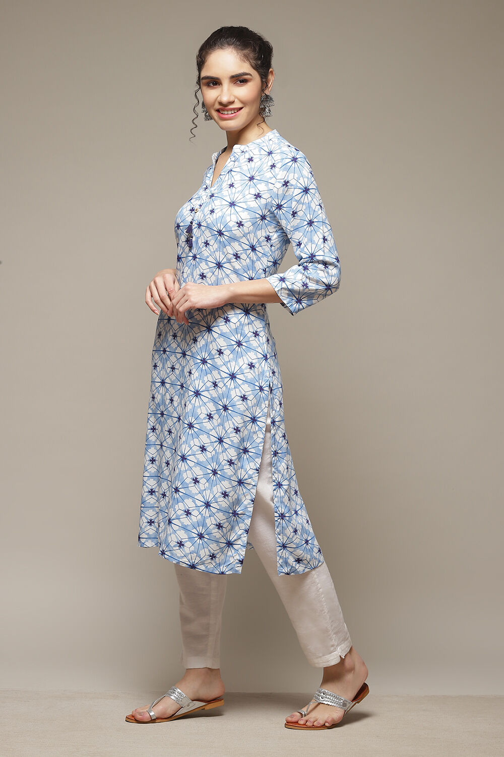 Blue LIVA Straight Kurta image number 3